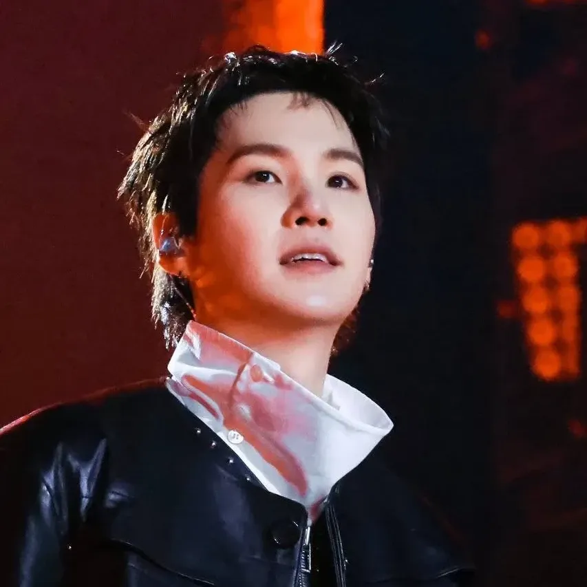 Latest photo of SUGA (BTS)