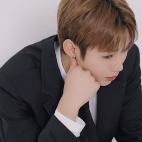 Behind-the-scenes cut of Wonjun (WHIB)