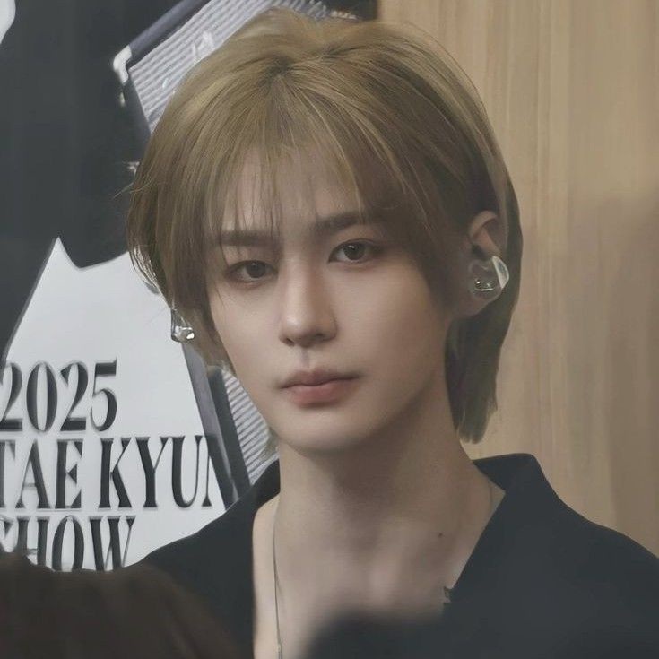 Latest photo of Leehan (BOYNEXTDOOR)