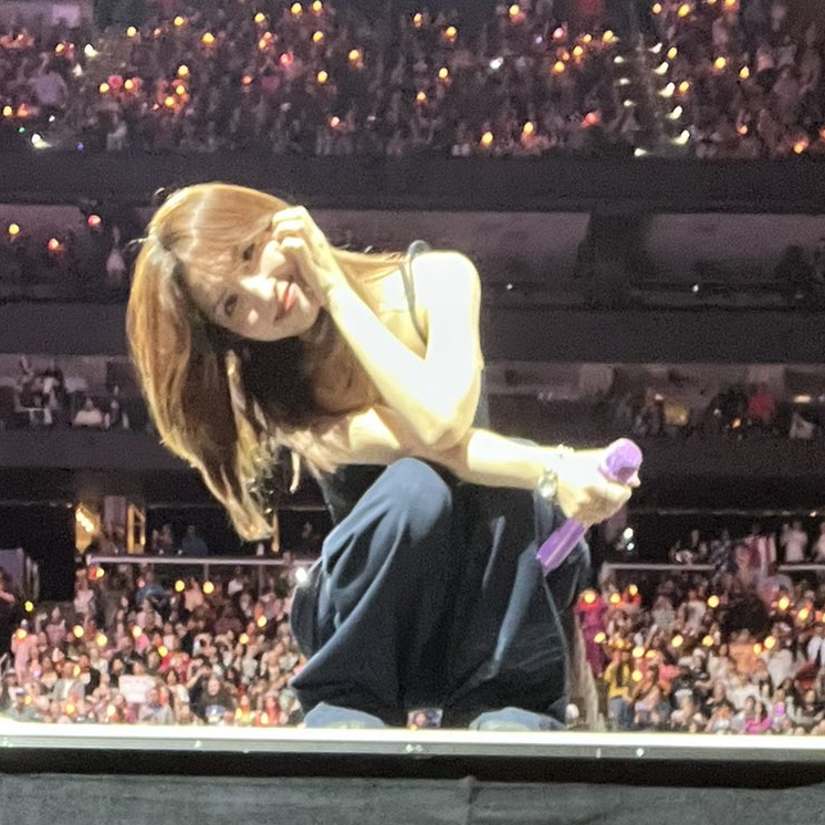 Recent activity shot of Momo (TWICE)