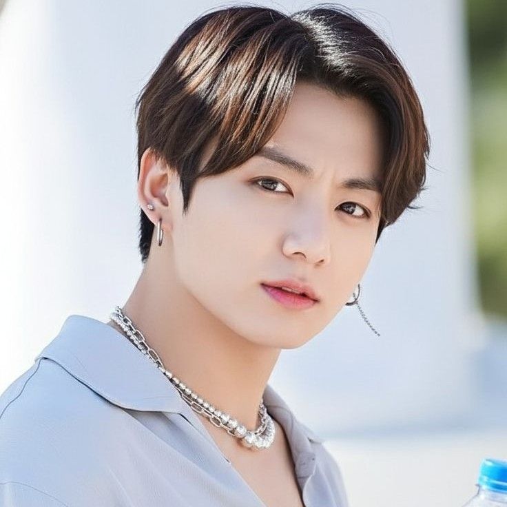 Foto aktivitas terbaru Jungkook (BTS)