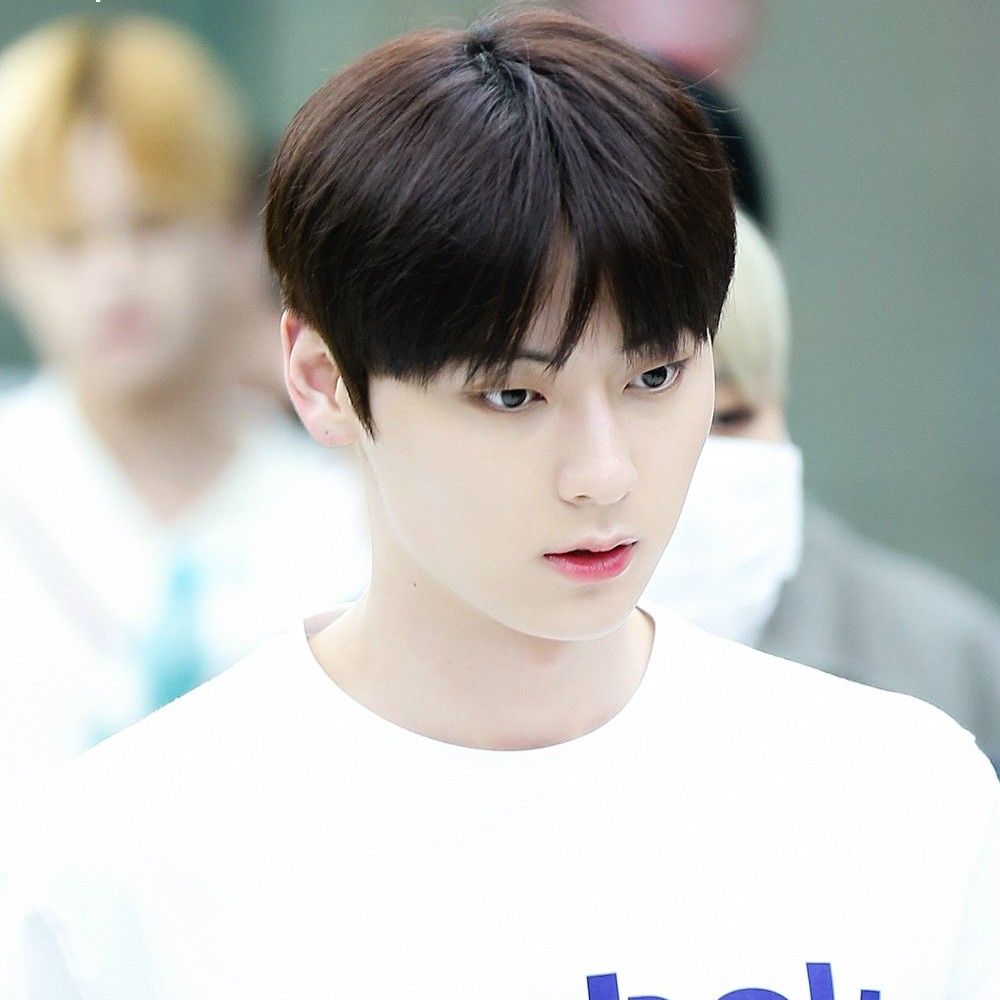 황민현의 최신 사진