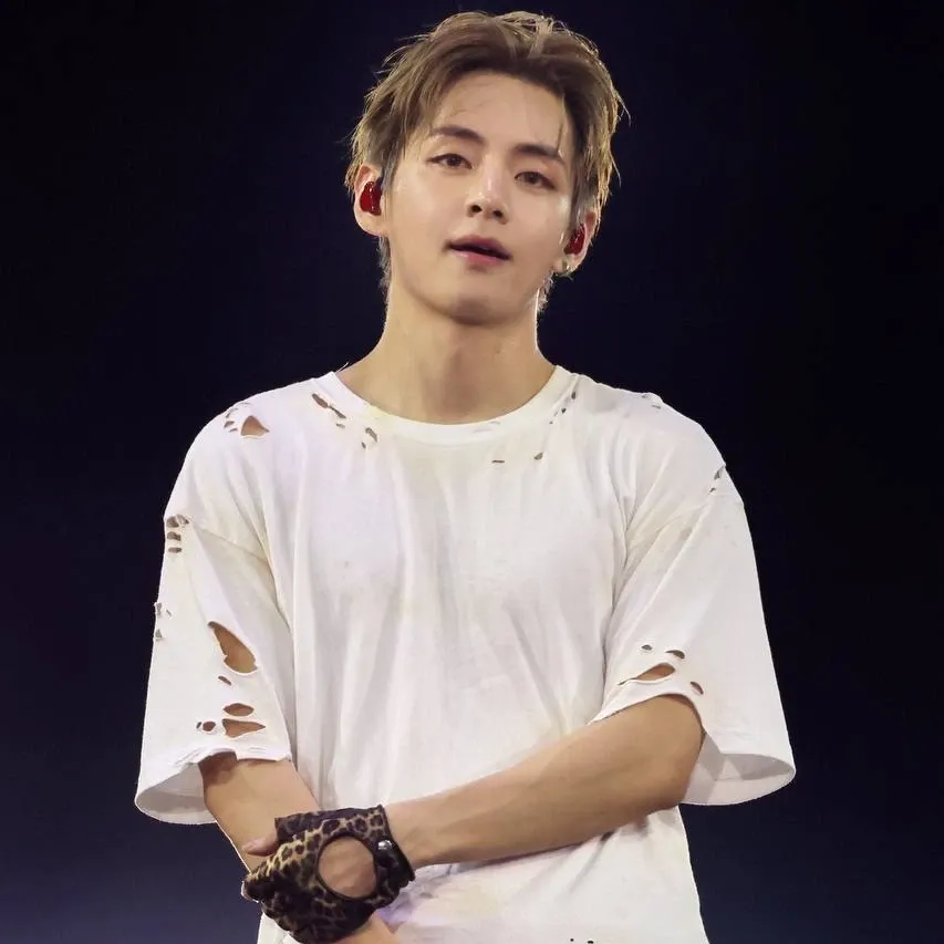 A moment captured by V (BTS)'s fan