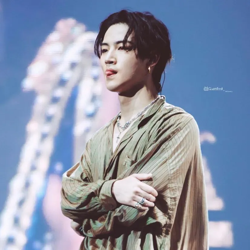 Behind-the-scenes cut of JAY B (GOT7)