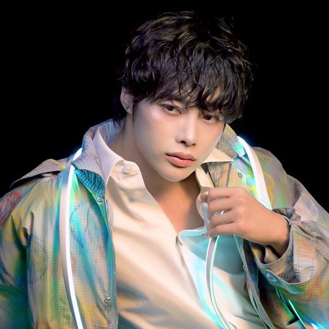 Recent activity shot of Hanbin (TEMPEST)