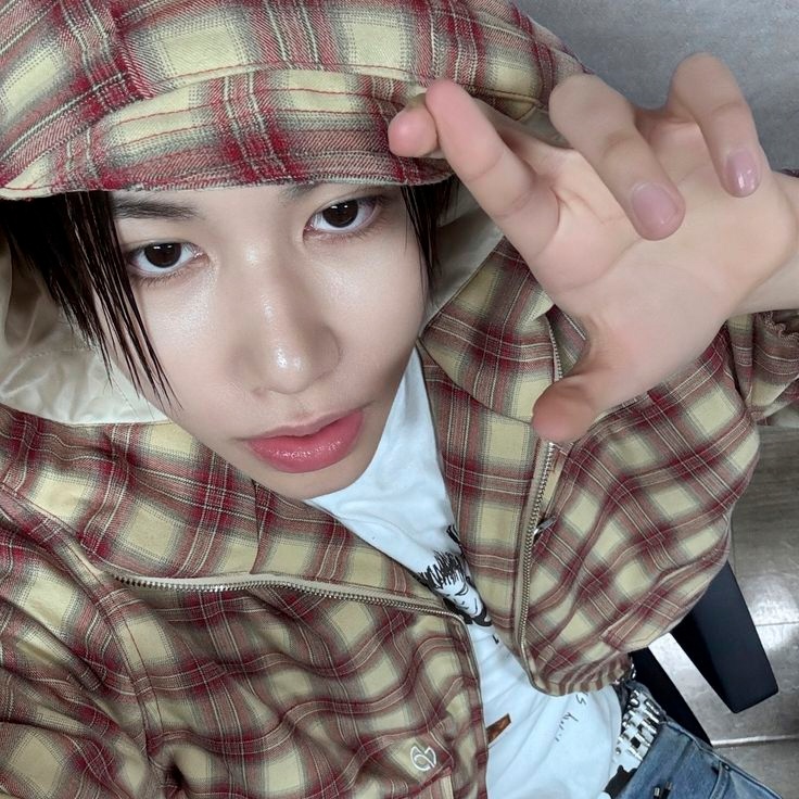 Recent activity shot of Louis (LNGSHOT)