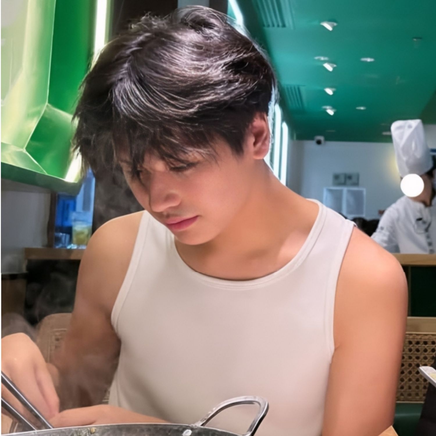 A moment captured by Shen (NexT1DE)'s fan