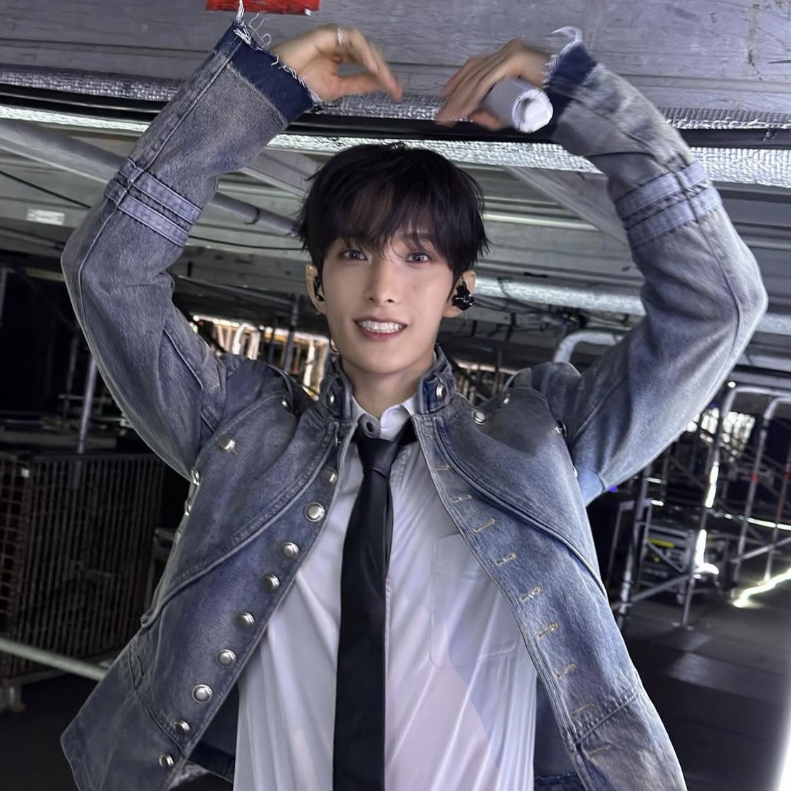 도겸 (세븐틴)의 비하인드 컷