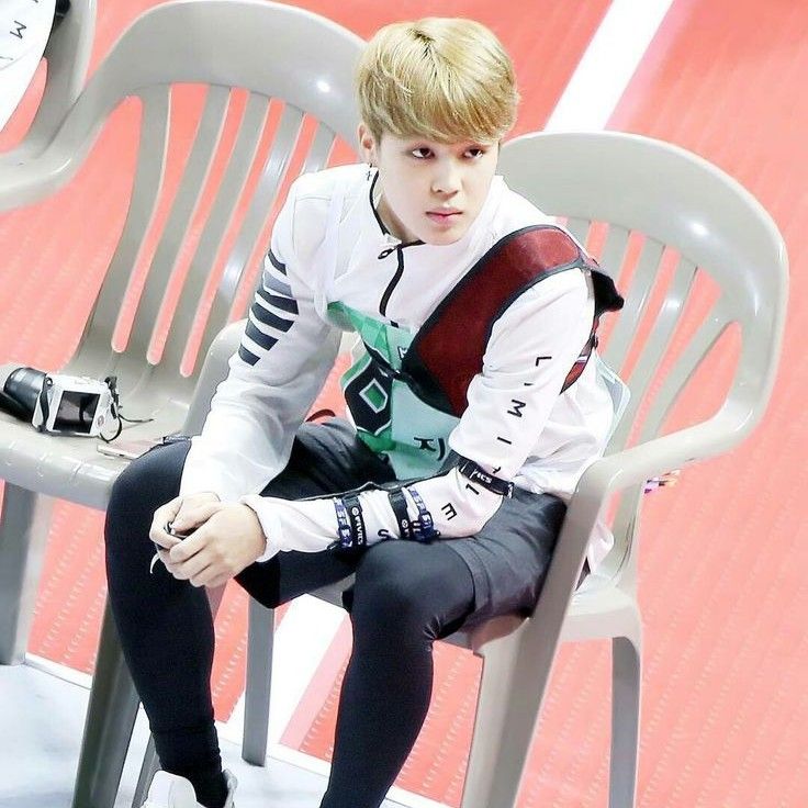 A moment captured by Jimin (BTS)'s fan