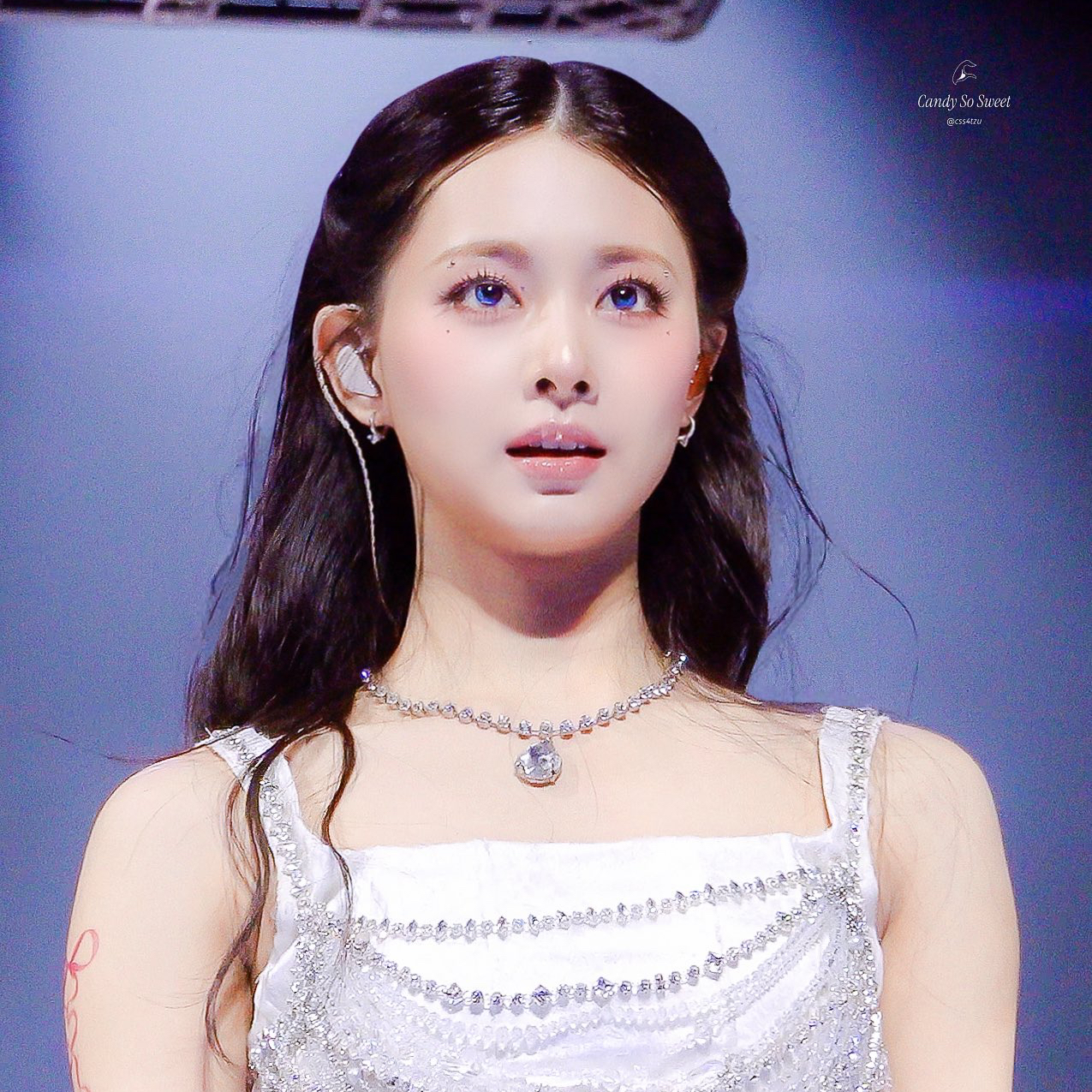 Momen yang diabadikan oleh penggemar Tzuyu (TWICE)