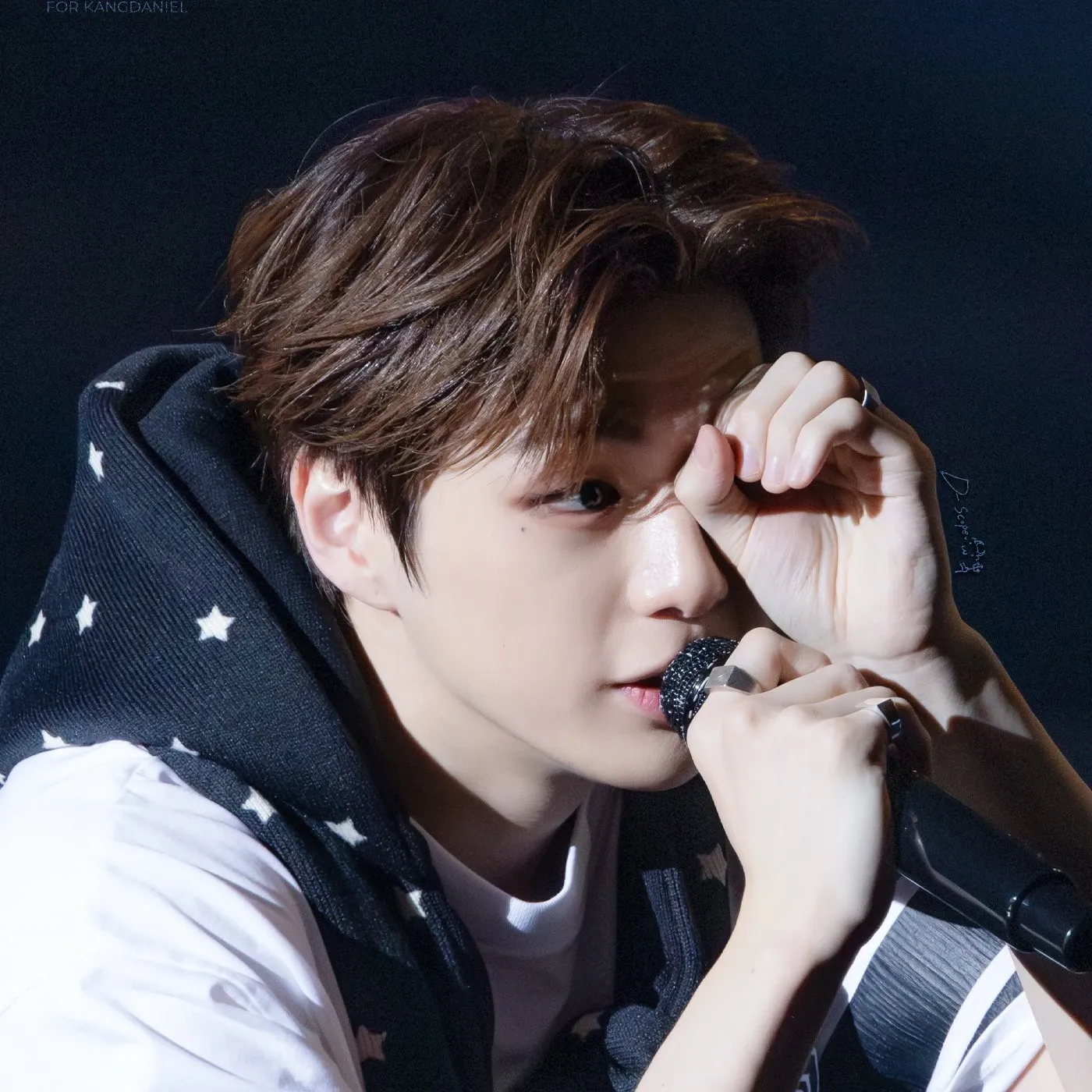 강다니엘의 최신 사진