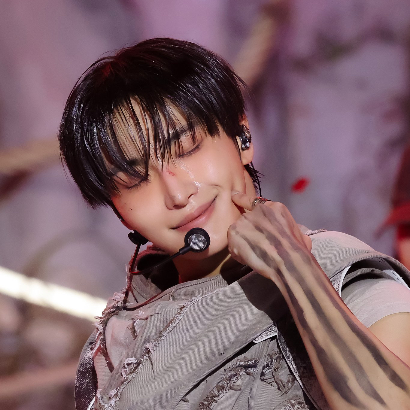 A moment captured by Seonghwa (ATEEZ)'s fan