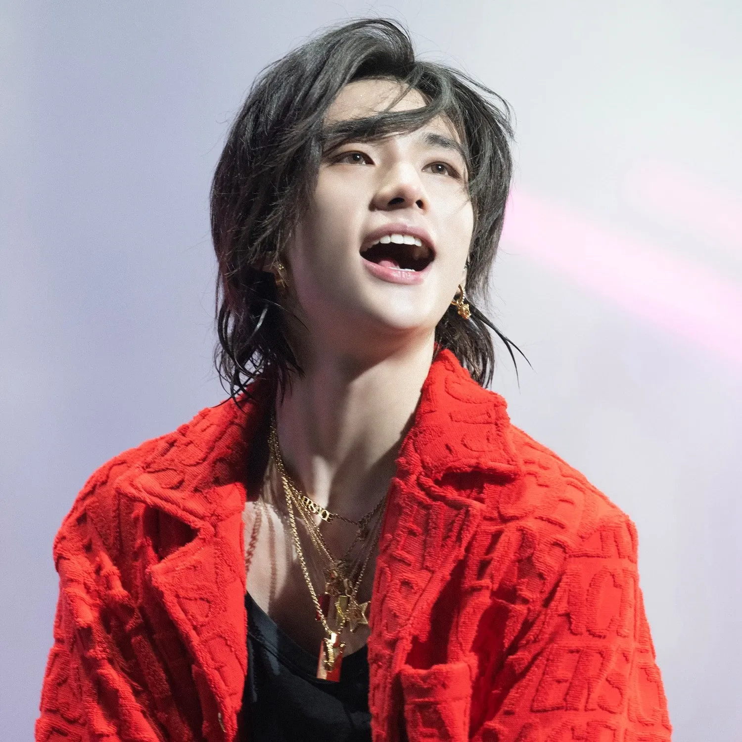 Behind-the-scenes cut of Stray Kids