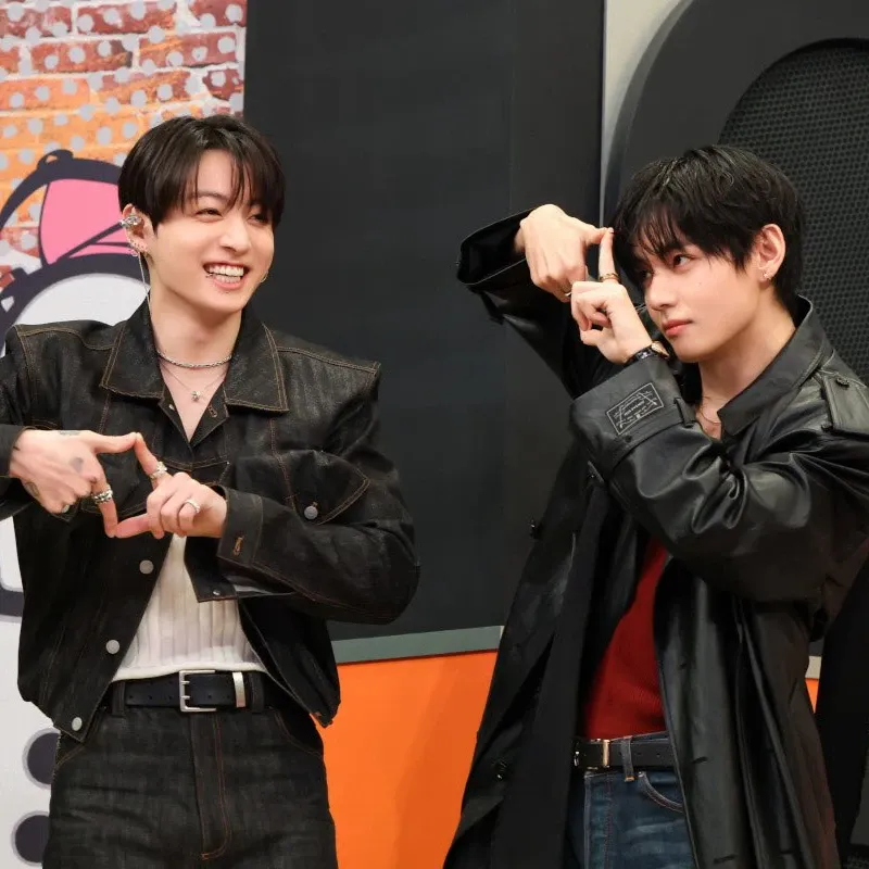 Behind-the-scenes cut of BTS