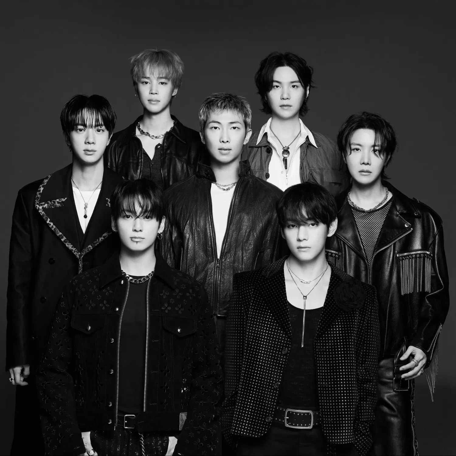 Behind-the-scenes cut of BTS