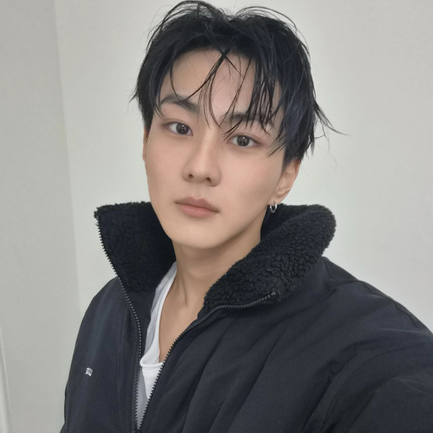 Behind-the-scenes cut of Jungwon (ENHYPEN)