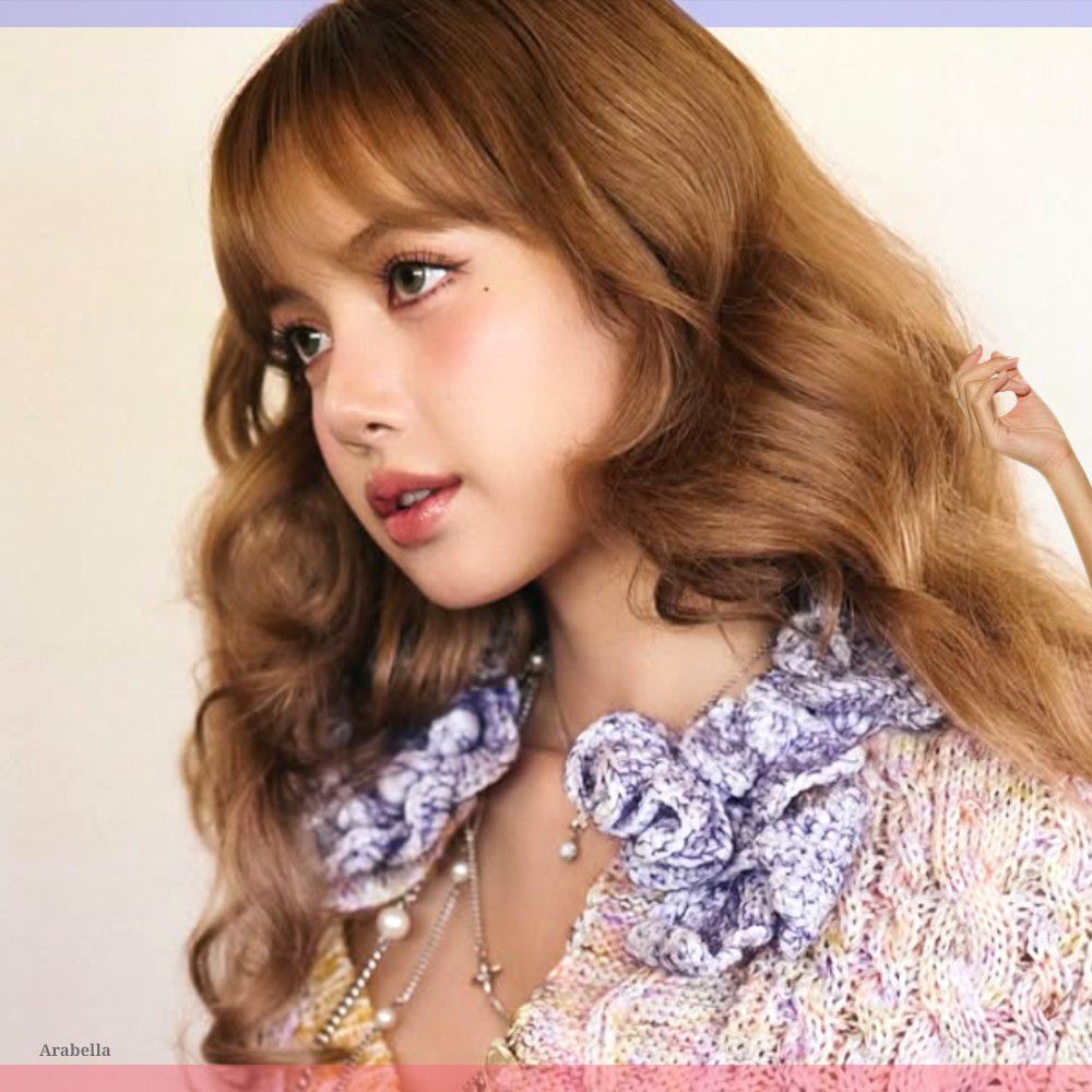 A moment captured by Lisa (BLACKPINK)'s fan