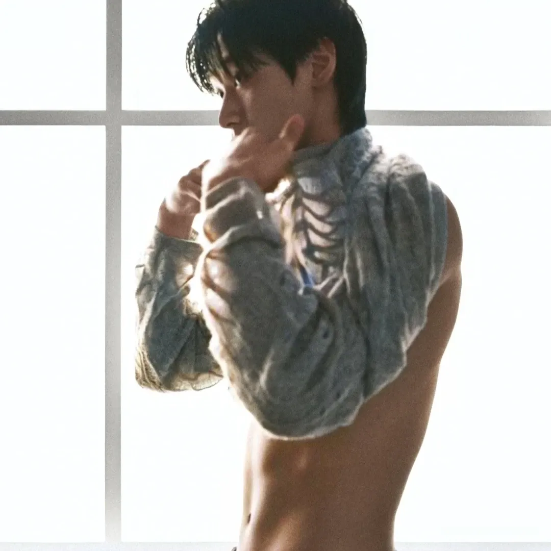 ジュヨン (THE BOYZ)の最近の活動写真