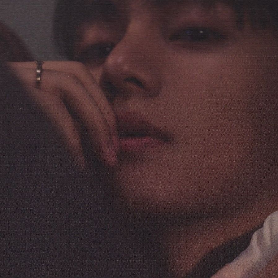 V (防弹少年团)的最新活动照片