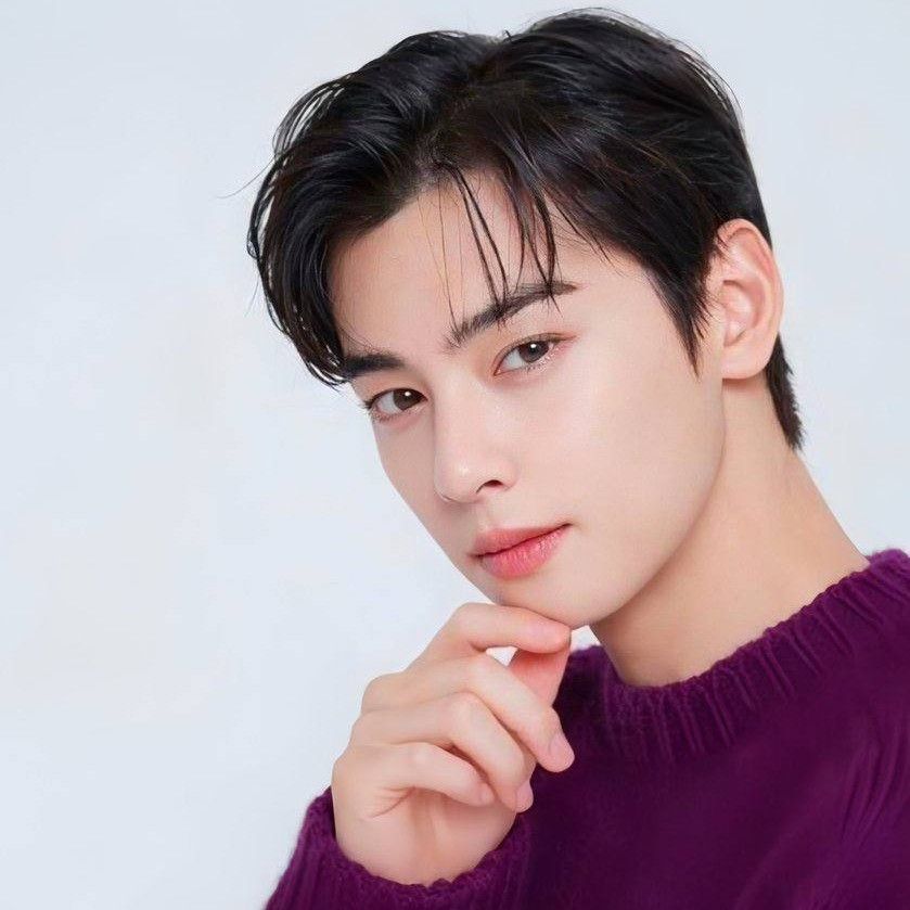 Recent activity shot of Eunwoo (ASTRO)