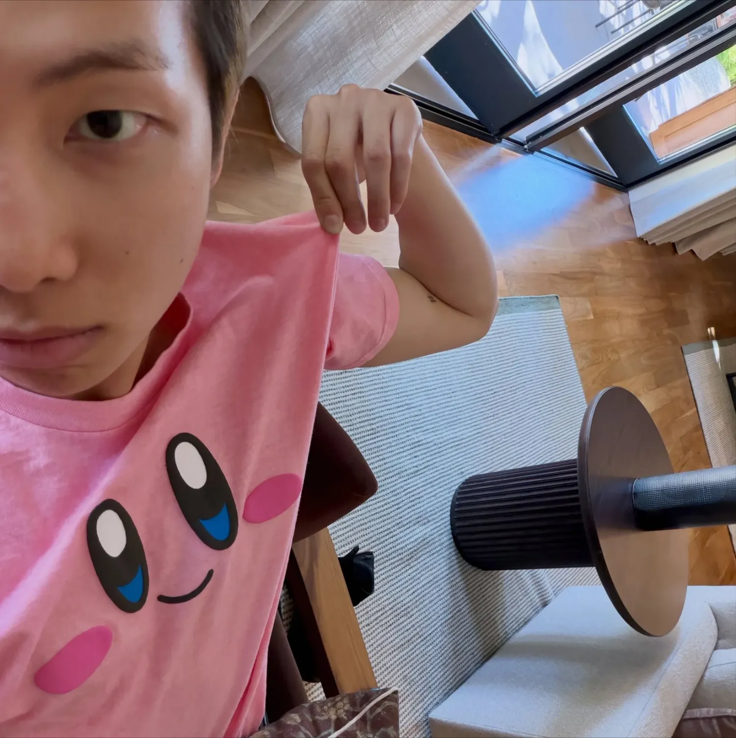 Behind-the-scenes cut of BTS