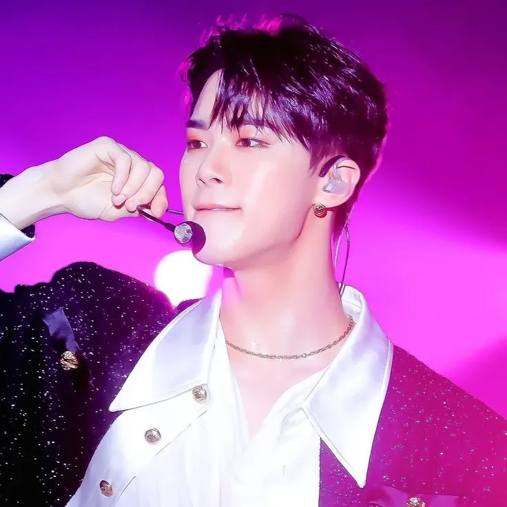 Latest photo of Moonbin (ASTRO)
