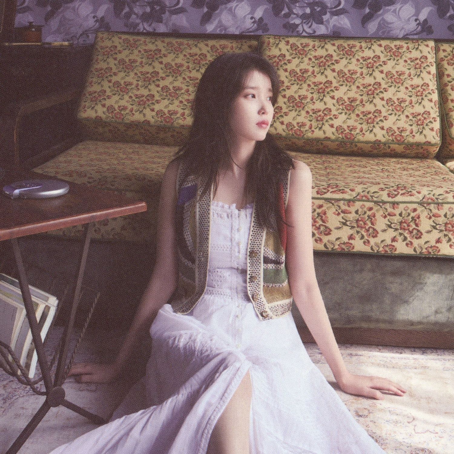 아이유 최근 활동샷