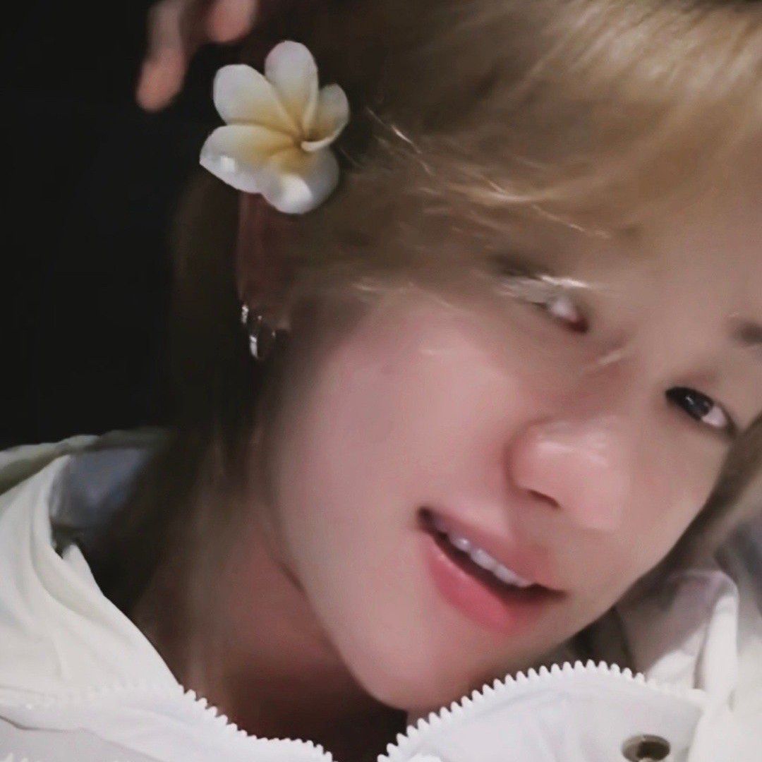 A moment captured by The 8 (SEVENTEEN)'s fan