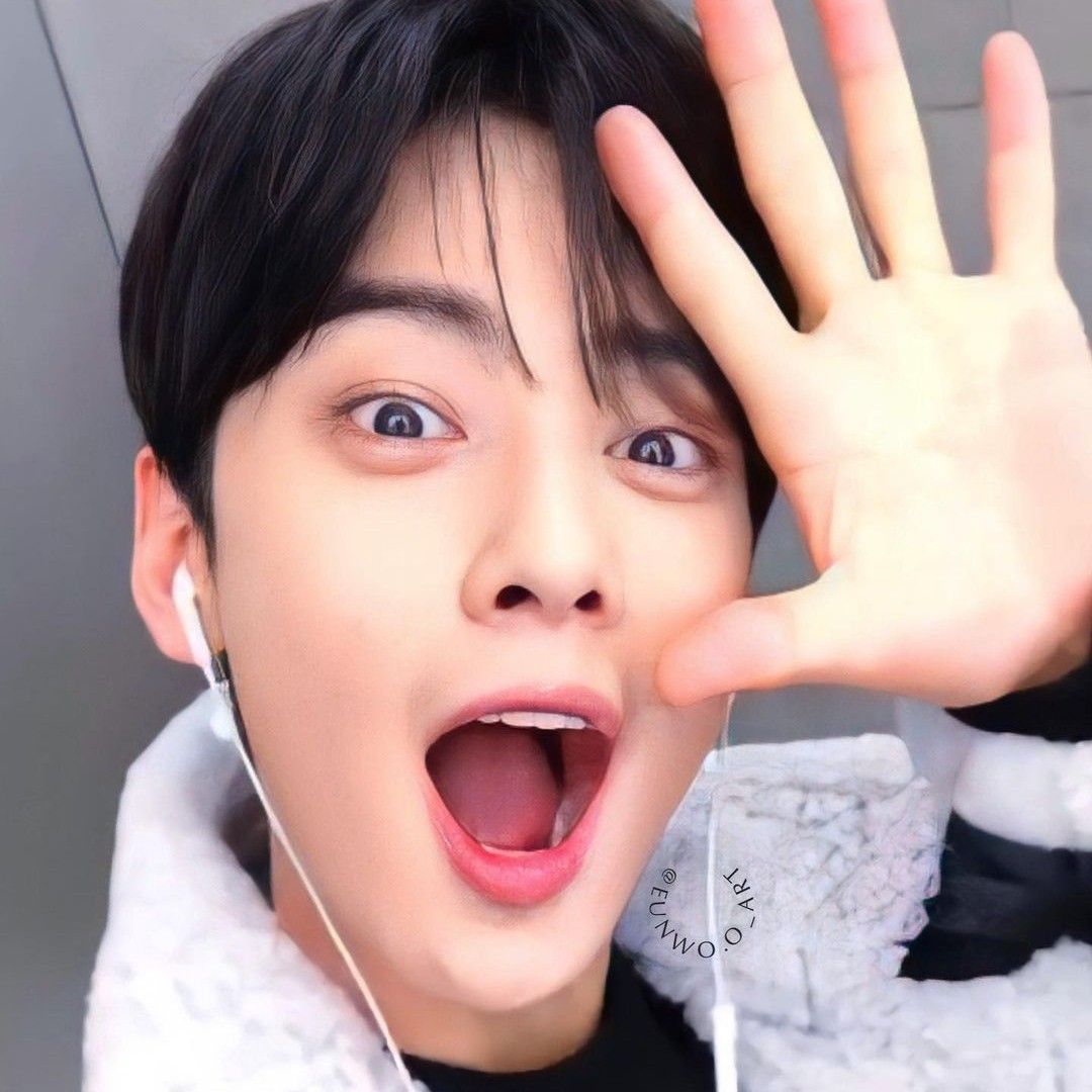 Recent activity shot of Eunwoo (ASTRO)