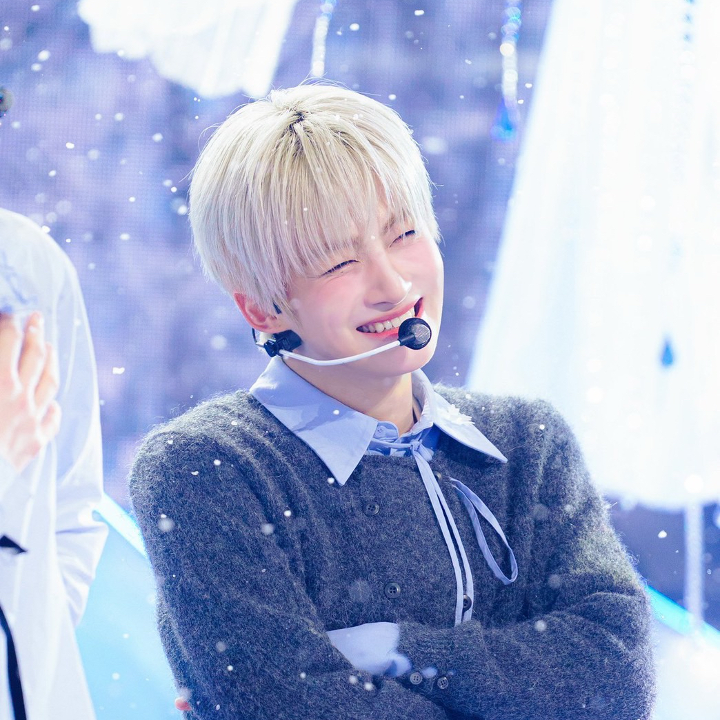 Recent activity shot of Jihoon (TWS)