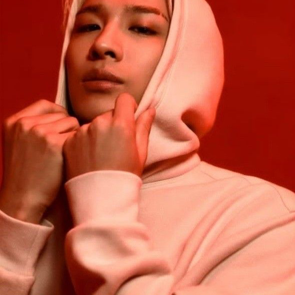 Recent activity shot of Taeyang (BIGBANG)