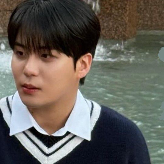 鍾浩 (ATEEZ)的最新活動照片