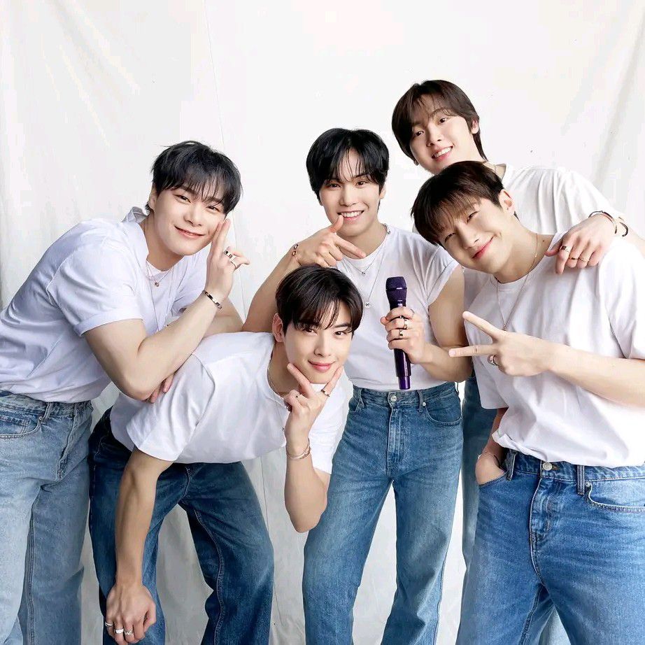 아스트로의 비하인드 컷