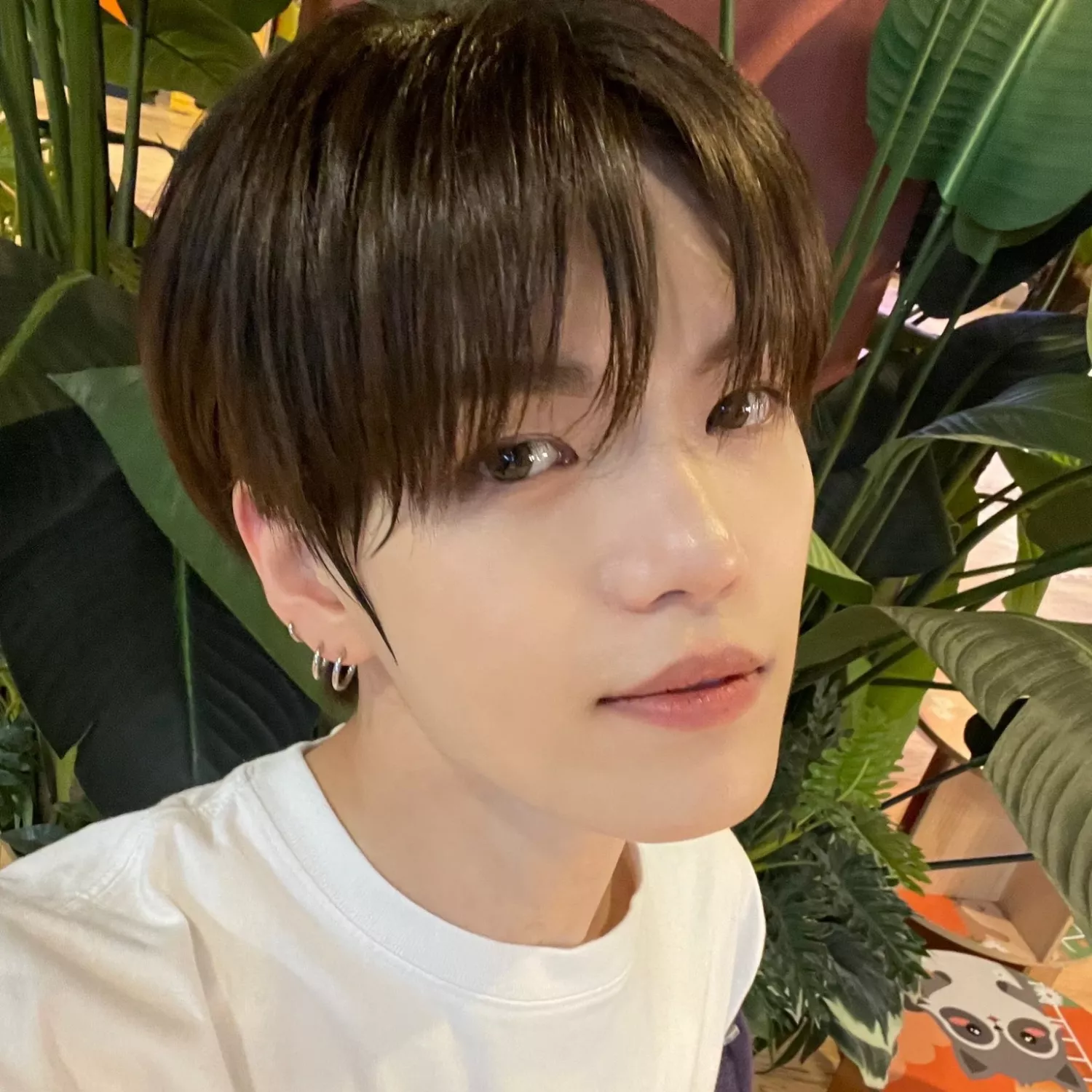 Behind-the-scenes cut of Gyehyeon (VERIVERY)