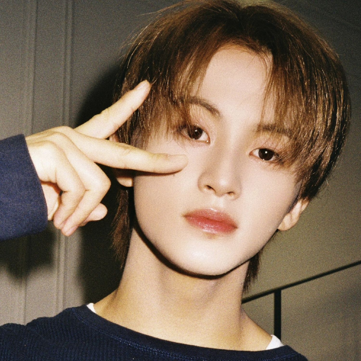 Behind-the-scenes cut of Mark (NCT 127, NCT DREAM)