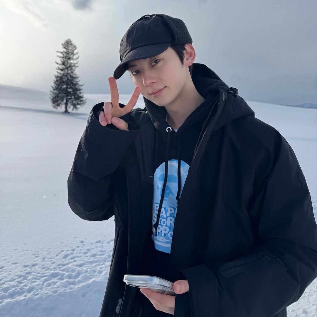 Recent activity shot of Hwang Minhyun