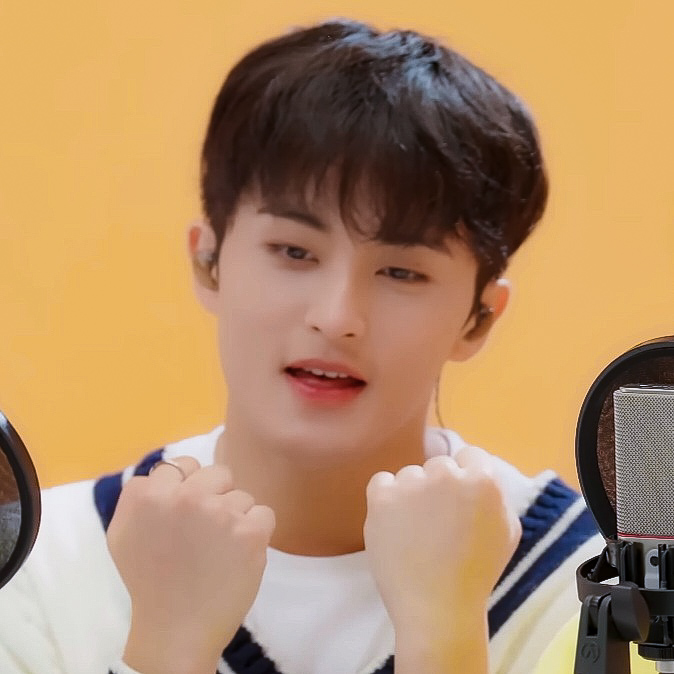 Latest photo of Mark (NCT 127, NCT DREAM)