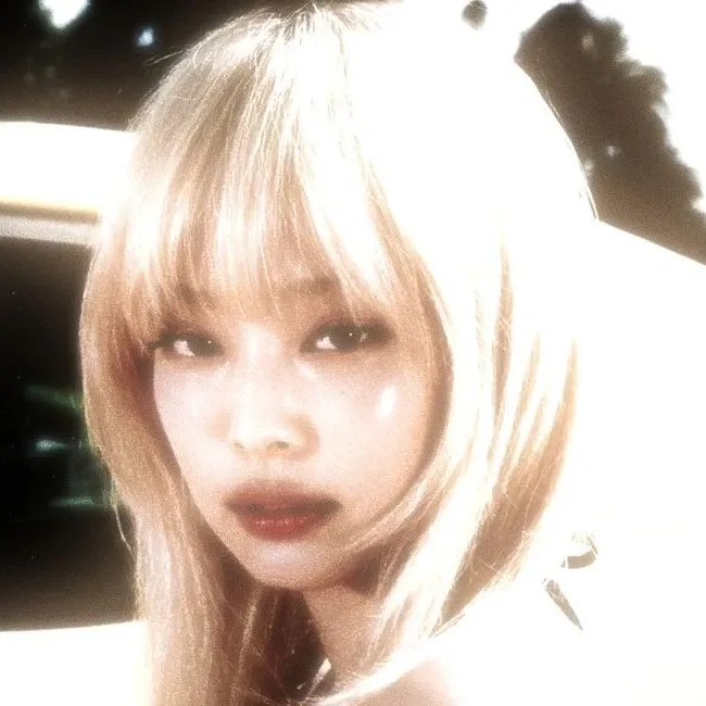 Jennie (BLACKPINK)的最新照片