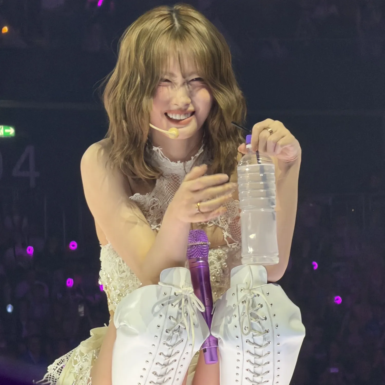 Behind-the-scenes cut of Momo (TWICE)