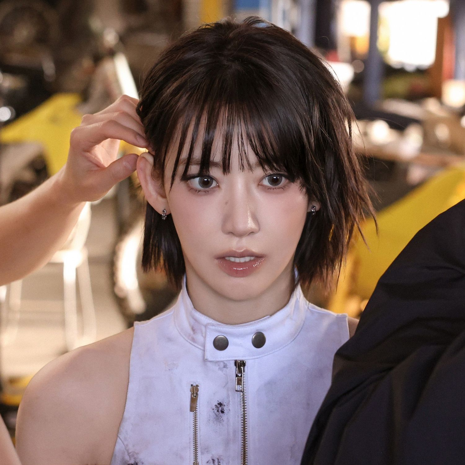 Behind-the-scenes cut of Sakura (LE SSERAFIM)