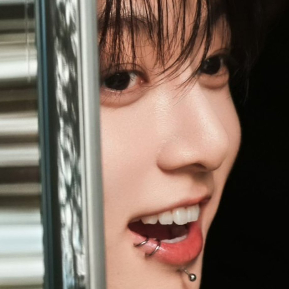 A moment captured by Jungkook (BTS)'s fan