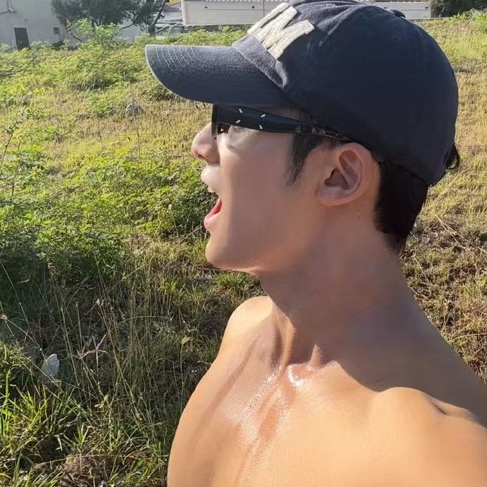 Recent activity shot of SEVENTEEN