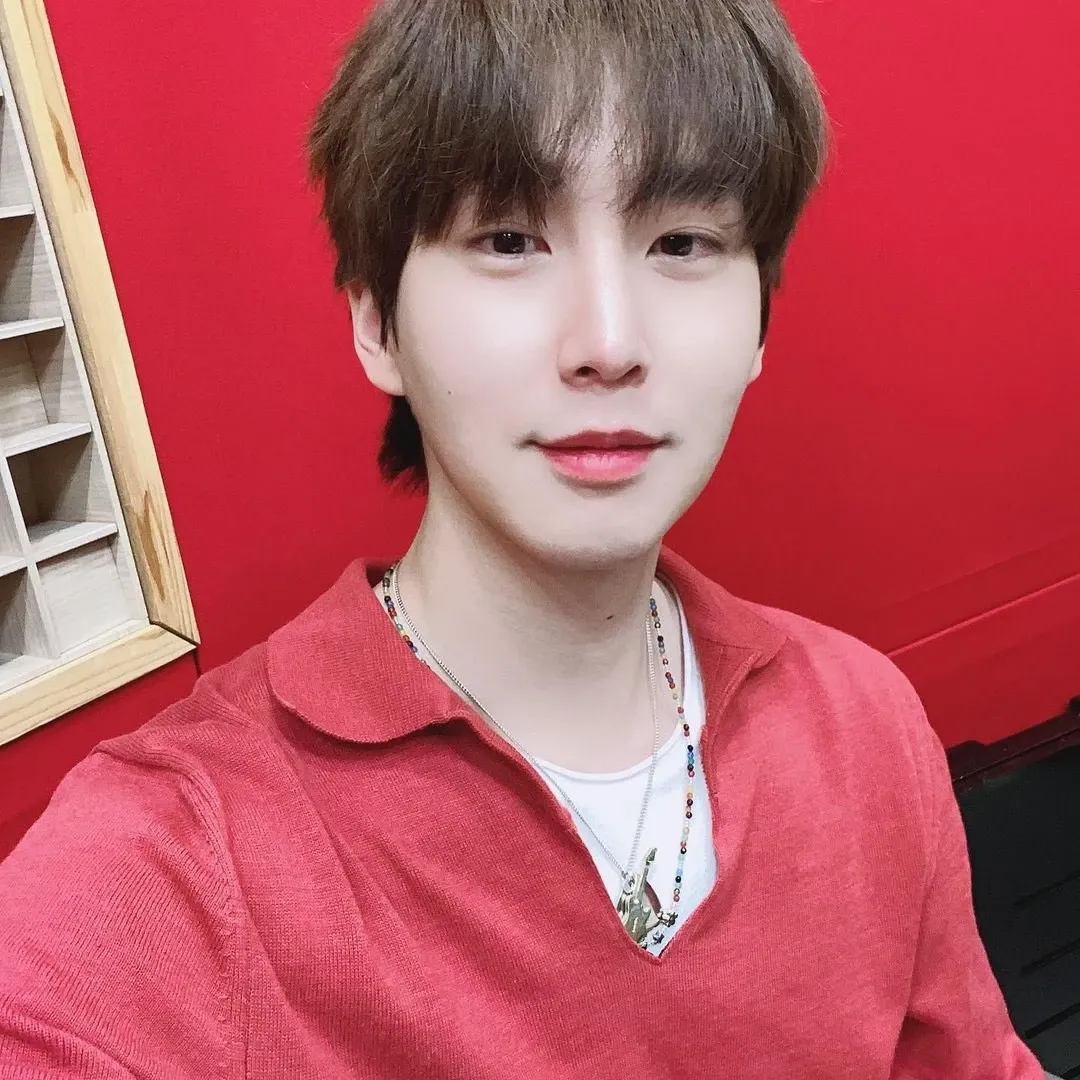 Foto aktivitas terbaru Shinwon (PENTAGON)