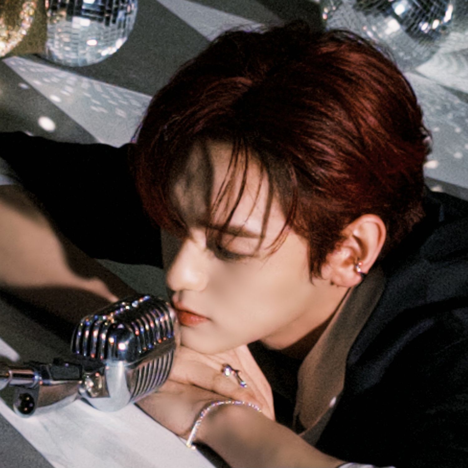 Recent activity shot of Sungyun (n.SSign)