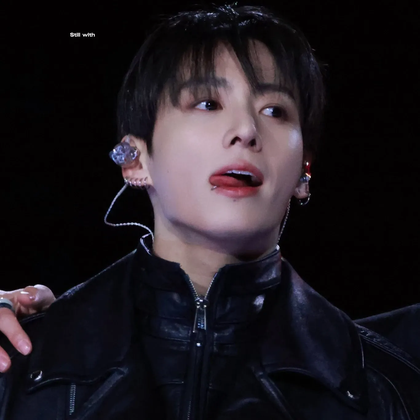 Foto aktivitas terbaru Jungkook (BTS)