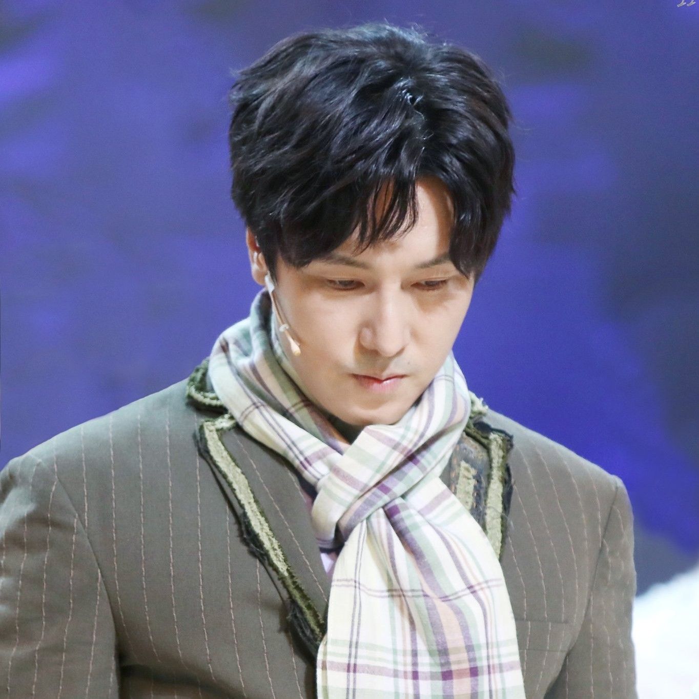 A moment captured by Kim Dongwan (SHINHWA)'s fan