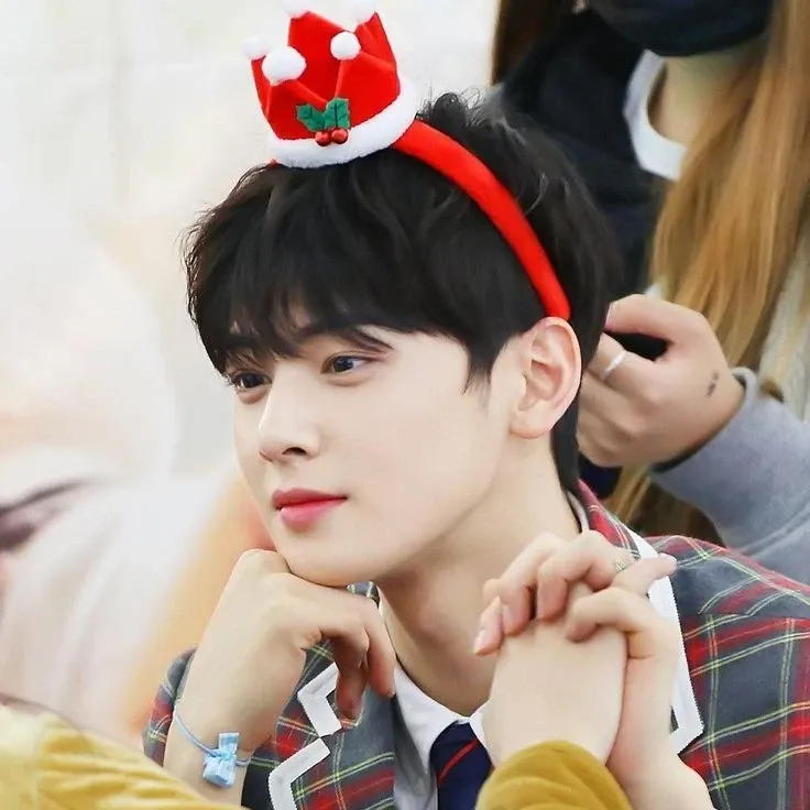 A moment captured by Eunwoo (ASTRO)'s fan