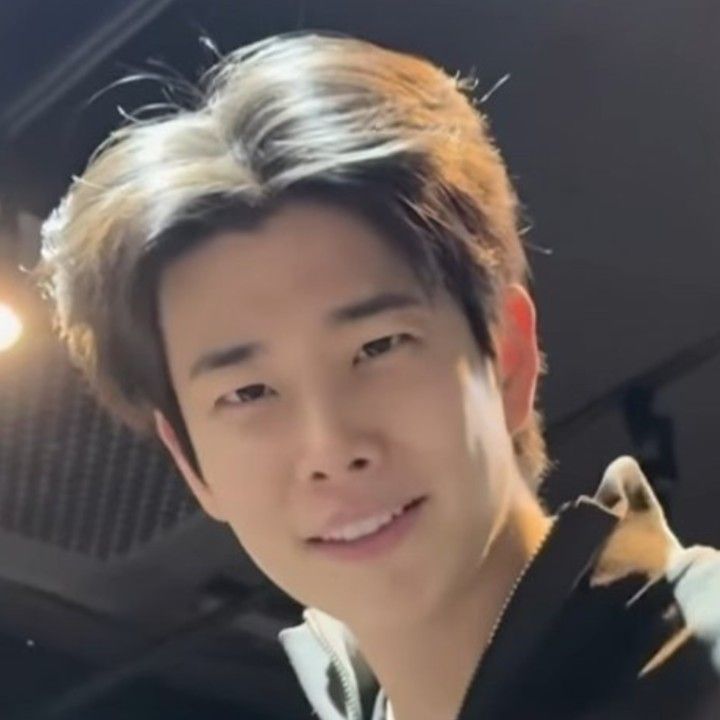 아스트로 최근 활동샷