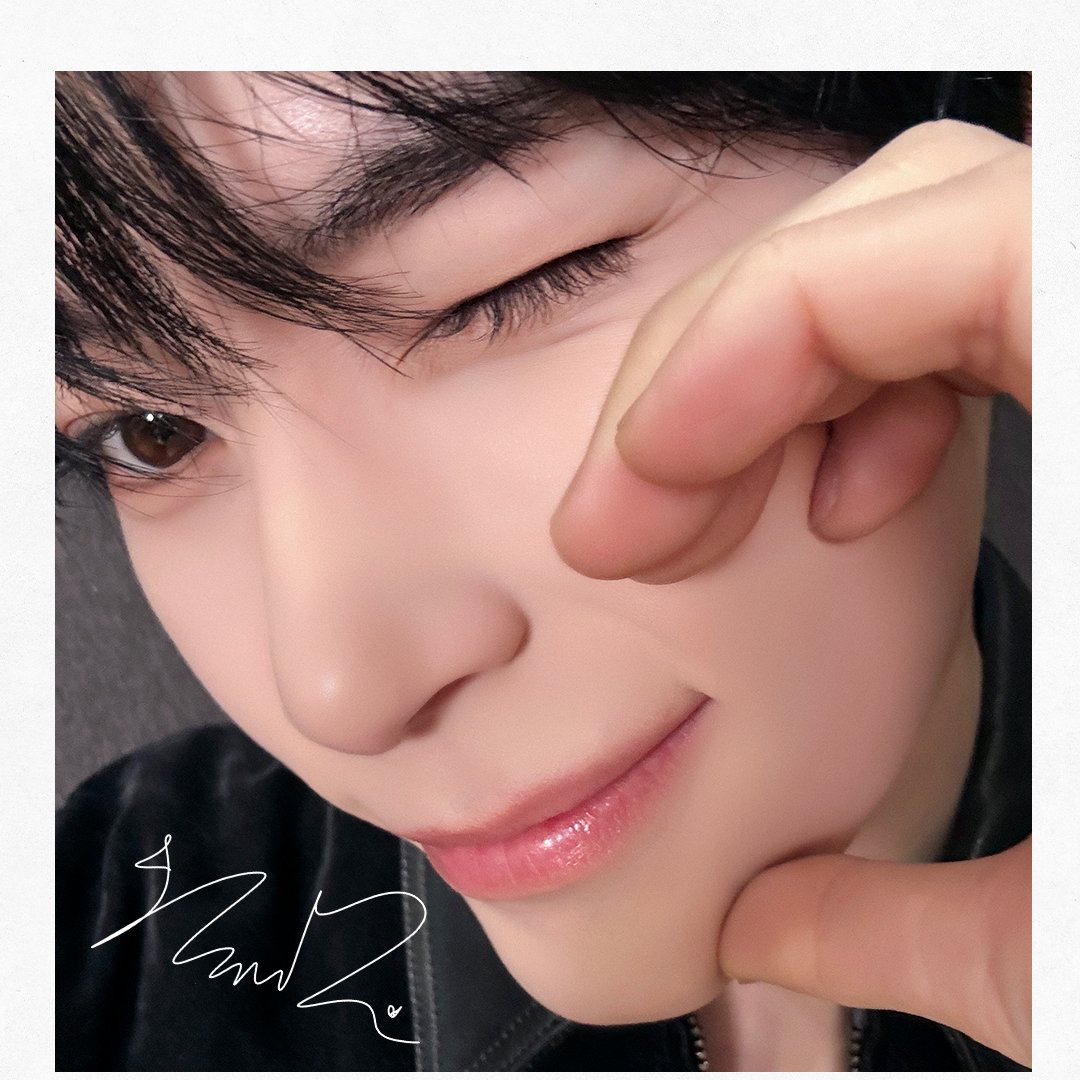 Foto aktivitas terbaru Sung Hanbin (ZEROBASEONE)