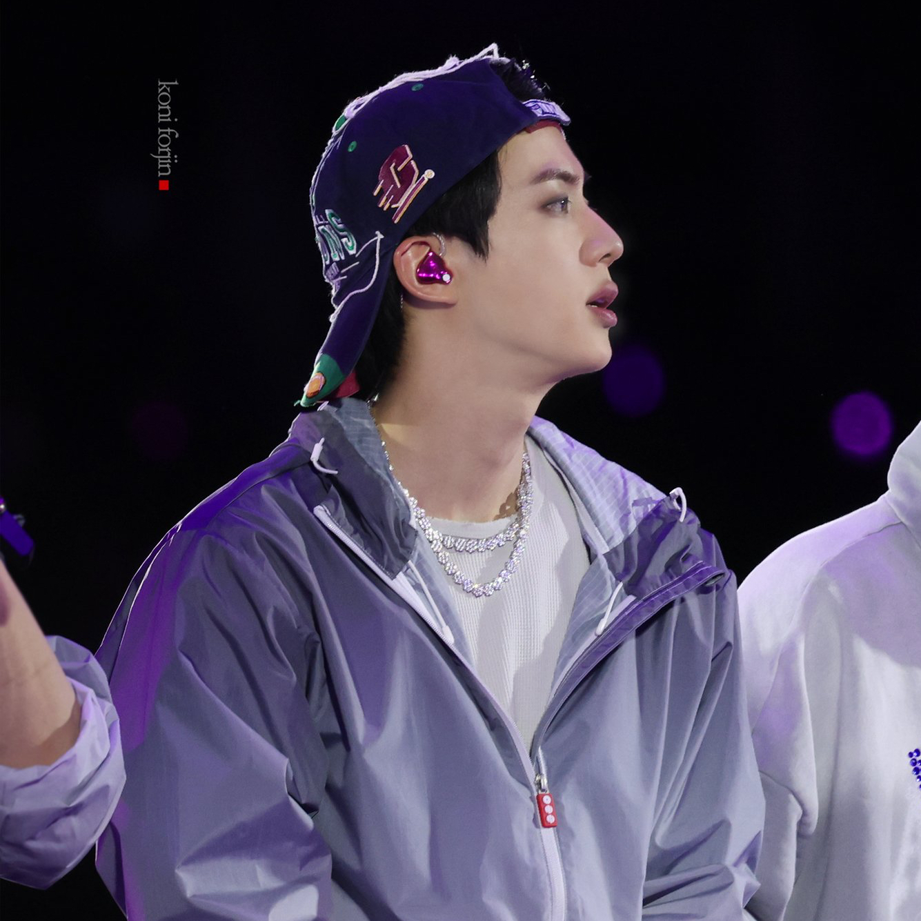 Potret di balik layar Jin (BTS)